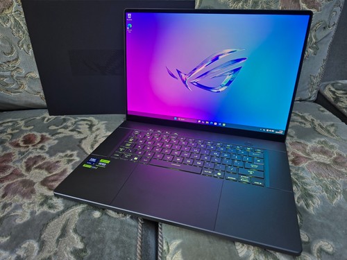 Asus rog zephyrus g16 - rog, ultra